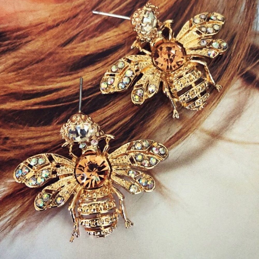 💛 Betsey Johnson beautiful bumblebee drop dangle earrings 💛